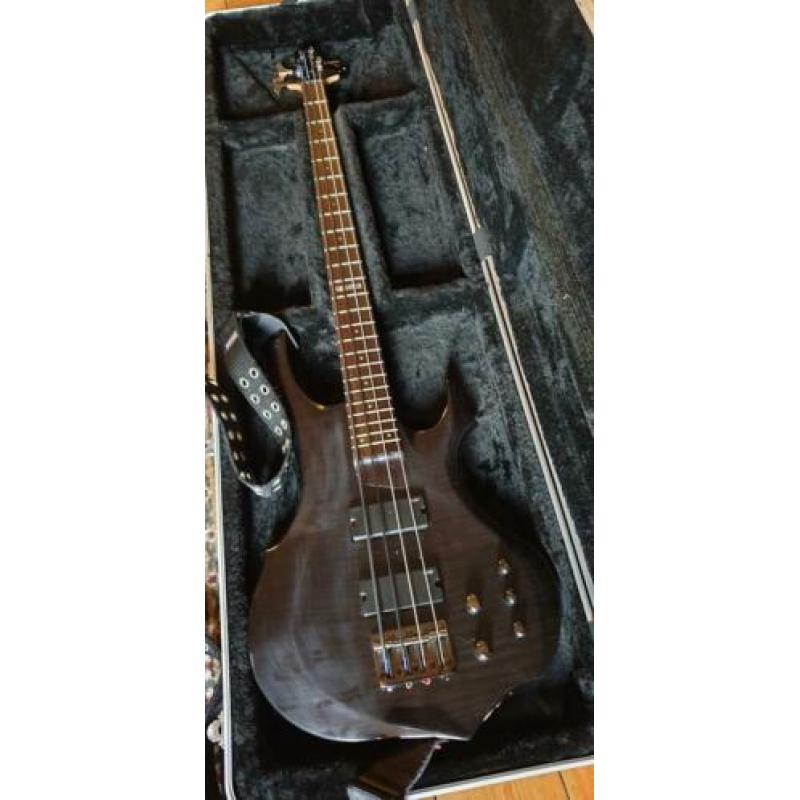 ESP LTD F-154DX basgitaar 4 snarig zwart