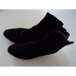Lilian- zwart suede enkel laarsjes- made in Italy- Maat 38.5