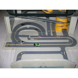 Te koop speel garage in en uit elkaar te klappen