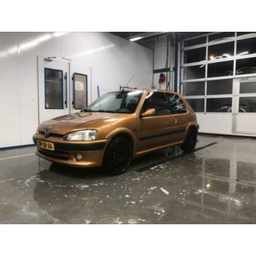 Peugeot 106 1.6 Sport 16V 1998 Geel