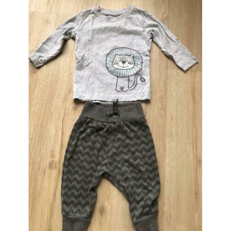 2 Pyjama ‘s jongen - maat 74 / 80