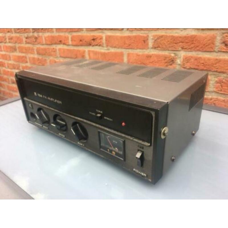 TOA TA-301 24V 230V mobile PA versterker