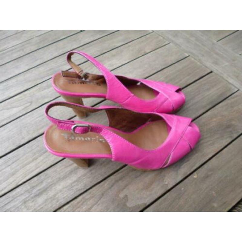 Mooie TAMARIS pumps maat 40