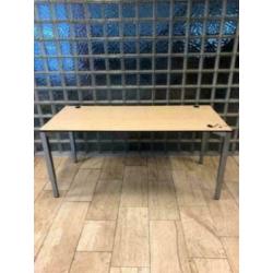 Slingerbureau , buro 's 160 x 80 cm. 4-poots