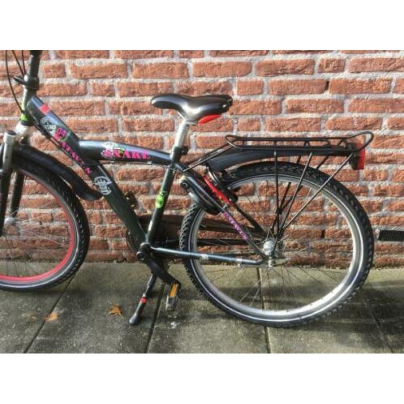 Stoere 24 inch Batavus Snake jongensfiets