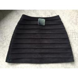 ZGAN Nikkie minirok fake suede maat 34