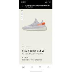 42 Yeezy boost 350 v2 tail light 42