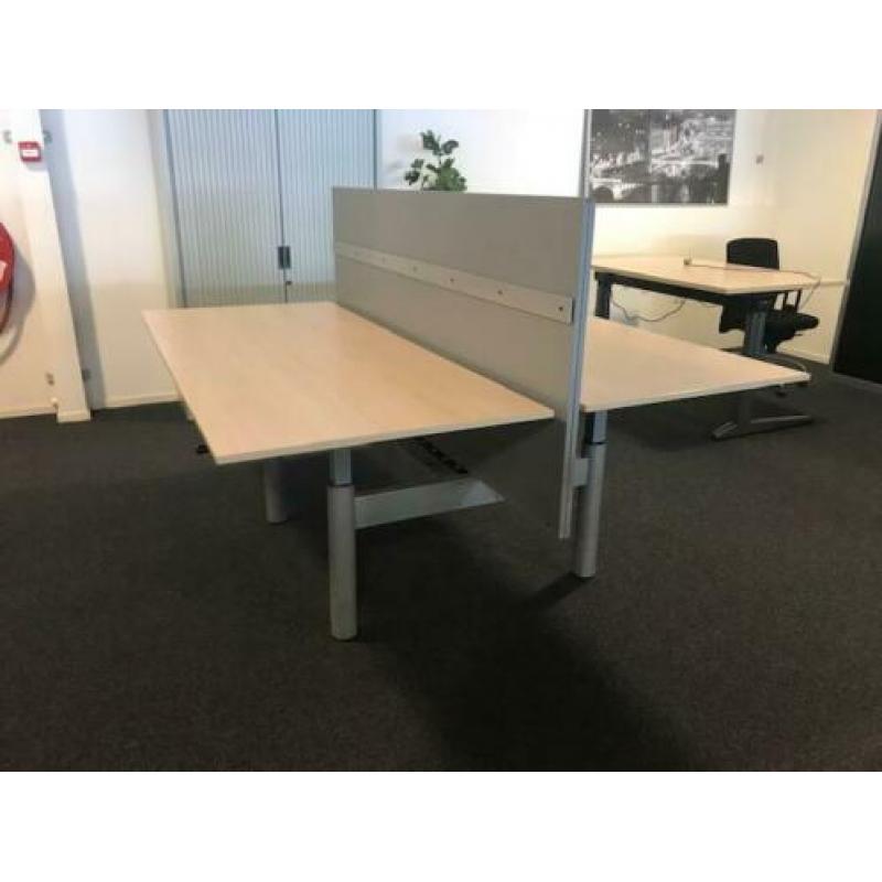 Duo bureau Gispen slinger verstelbaar met akoestische wand!