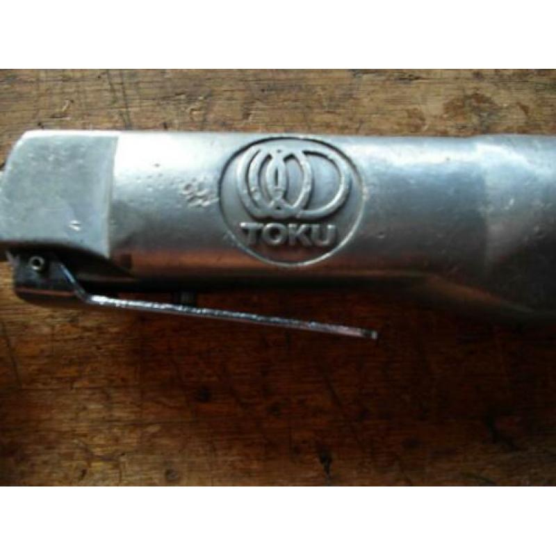 Toku MR-2310B Ratelsleutel 3/8"