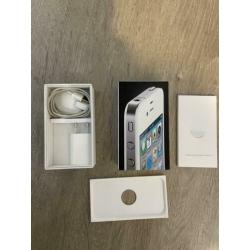 iPhone 4 wit 16GB Homeknop werkt wel maar hard drukken.