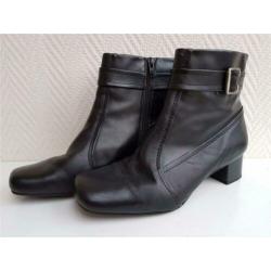 Clarks, z.g.a.n., UK 6,5 - EU 40, zwart. Gratis verzenden!