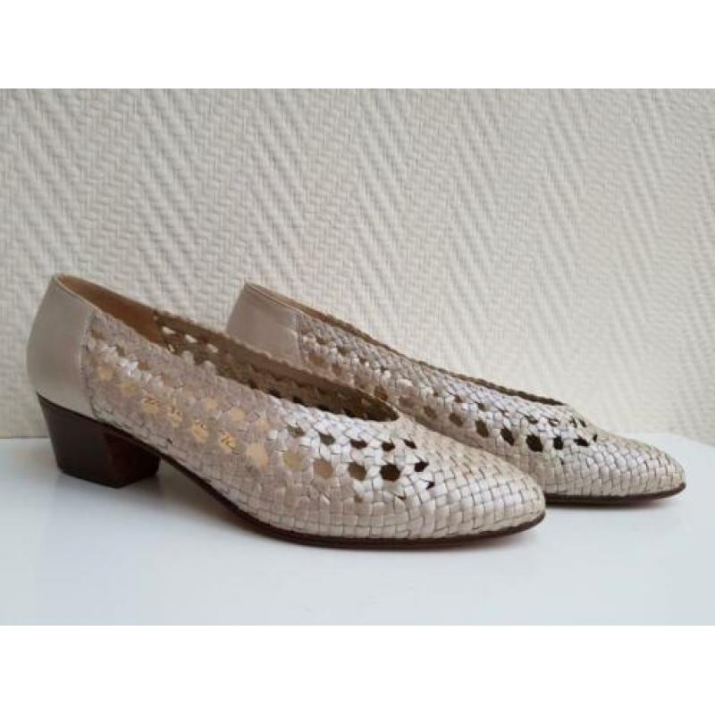 Alexandra schoenen, netjes, UK 4,5 beige. Gratis verzenden!
