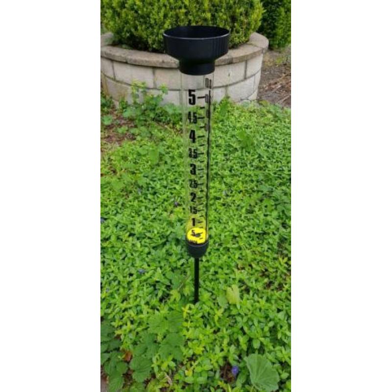 regenmeter meet 130mm !!