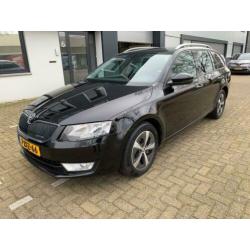 Skoda Octavia 1.6 TDI 81KW Greenline Combi 2014 Zwart
