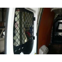 Achterruitbescherming ford transit connect