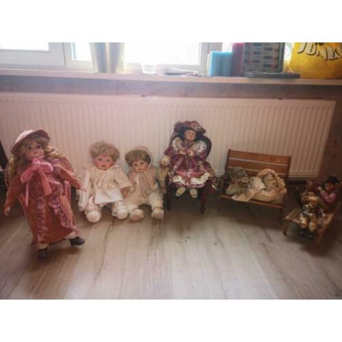 Poppen te koop