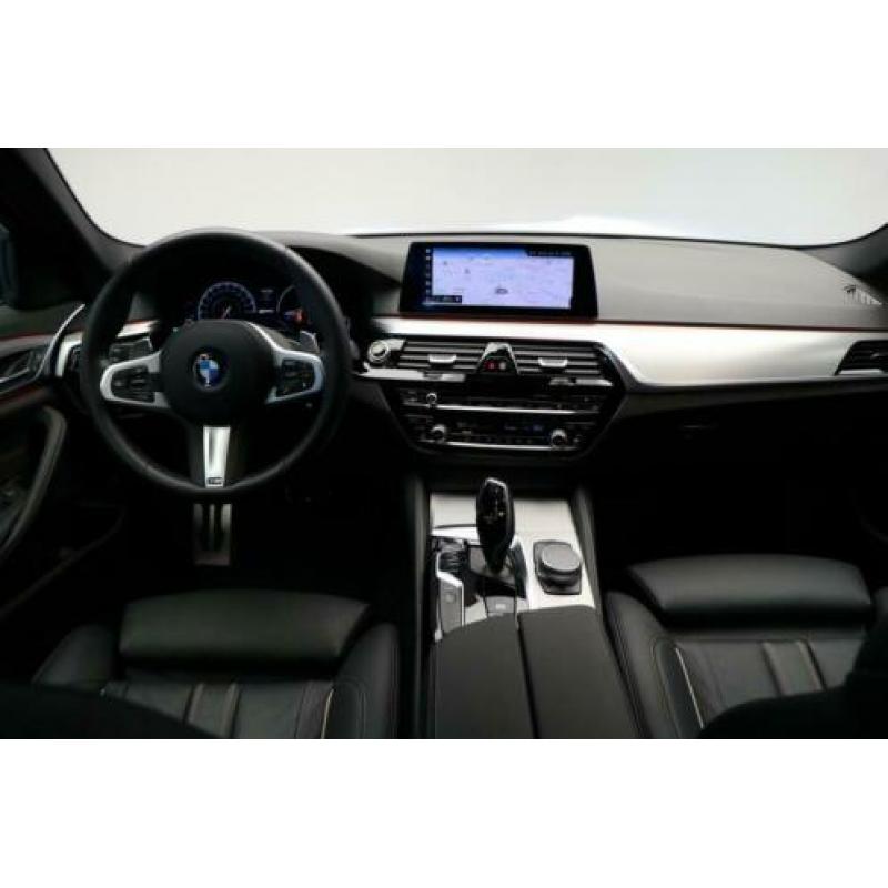 BMW 5 Serie 530e Automaat High Executive M Sport / Navigatie