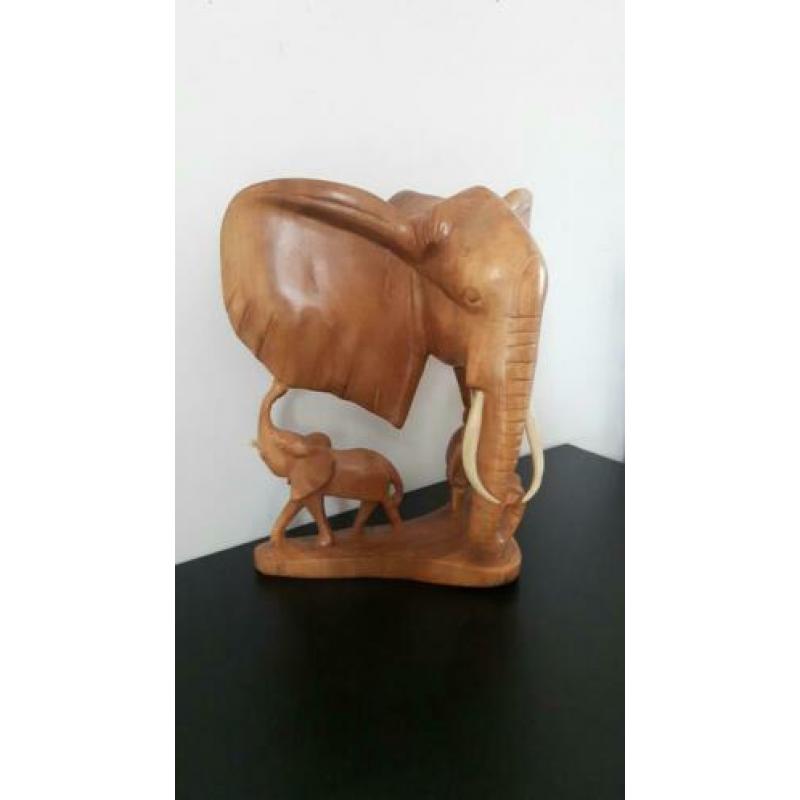 Houten Olifanten hooft met jong