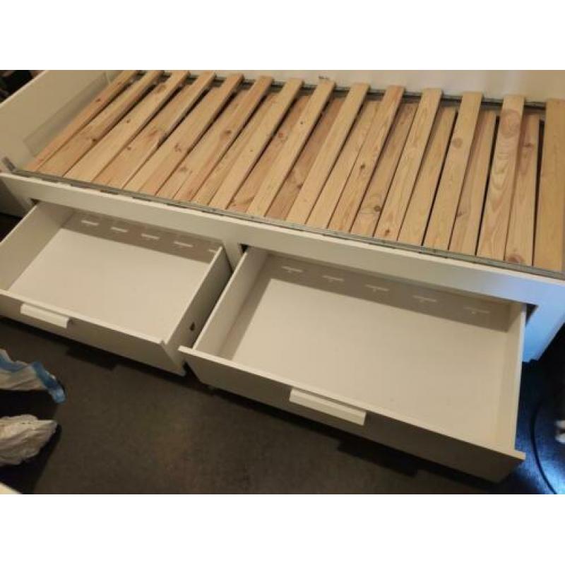IKEA Brimnes uitschuifbaar bed te koop met matrassen