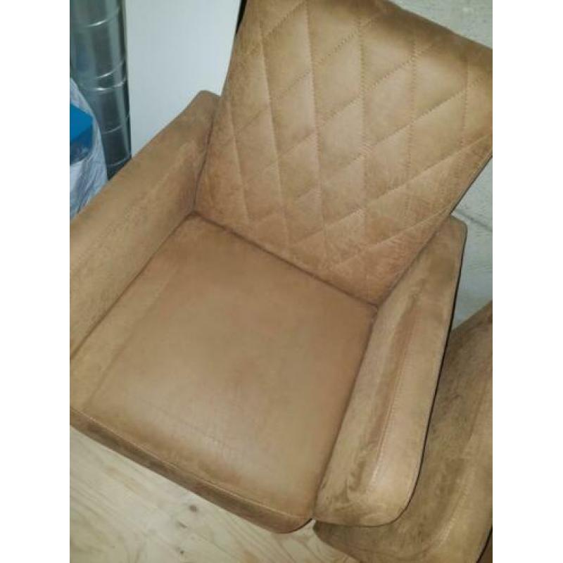 2 fauteuils heel schoon