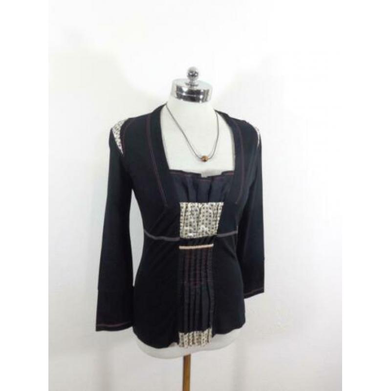 Maat 38 Apart shirt ( Merk Eva Kayan )Nr RR74*
