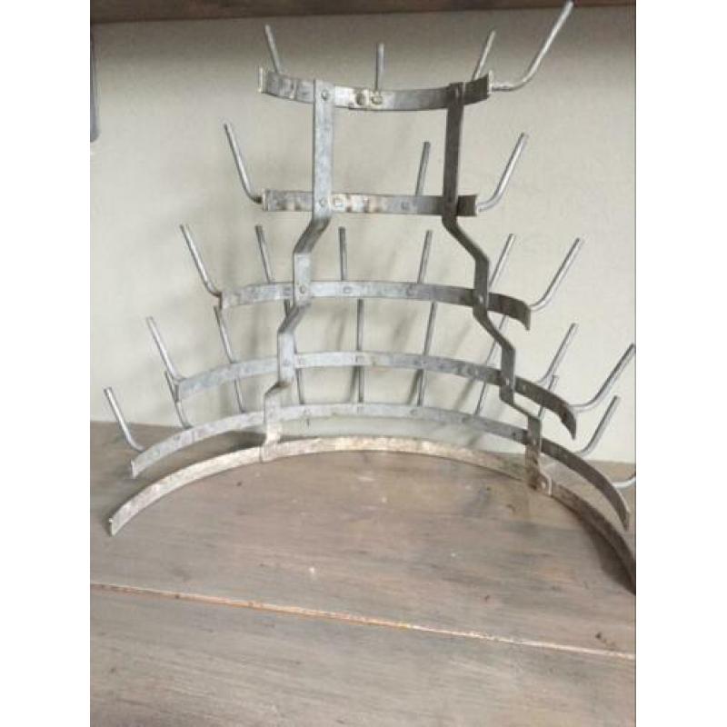 brocante zinken flessenrek tafelmodel rek vintage flessenrek