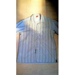 BOSS ORANGE lichtblauwe heren blouse. korte mouwen, maat M/L