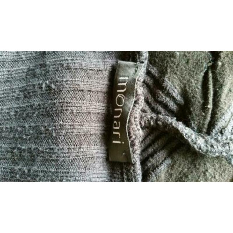 Vest10 - Zwart MONARI vest maat M (1)