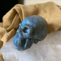 Labradoriet spectroliet schedel skull meditatie magie yoga
