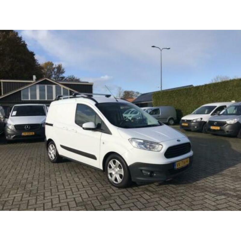 Ford Transit Courier 1.5 TDCI Trend / 1e EIG / TREKHAAK / AI