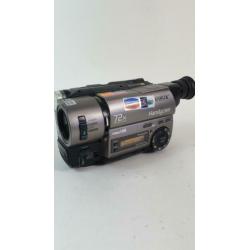 Sony Handycam CCD-TR713E, HI-8 Video 8 camcorder. 5A3