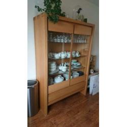 Zware eikenhouten kast
