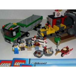 Lego 4204 The Mine met boekjes Als nieuw