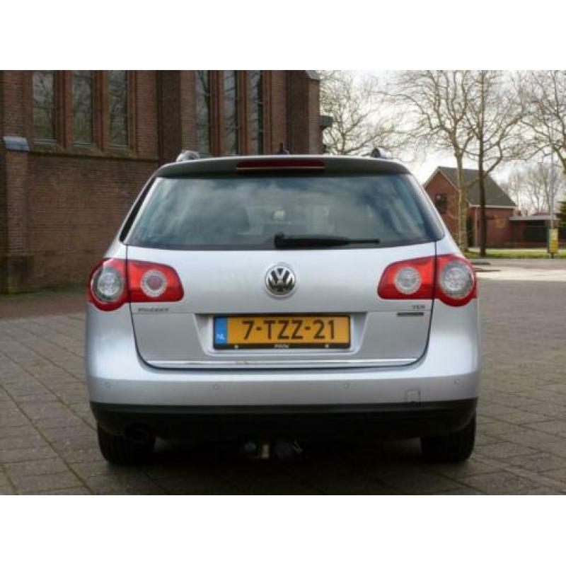 Volkswagen Passat 1.6 TDI 77KW Bluemotion Variant 2010