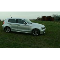 BMW 1serie 2.0 118i Automaat met Sport interieur