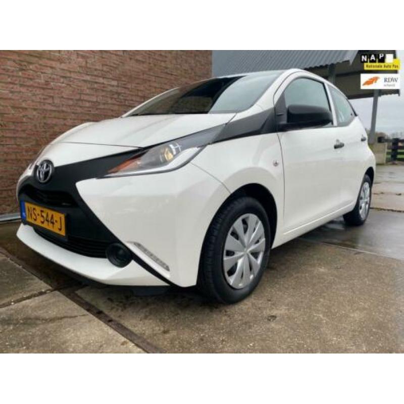 Toyota Aygo 1.0 VVT-i x-now 5 drs Airco
