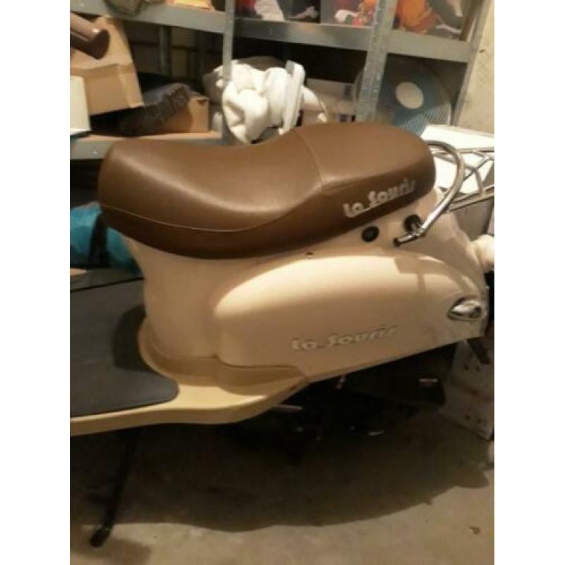 Retro scooter