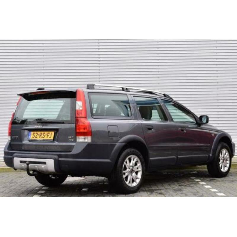 Volvo XC70 2.5 T Momentum | Schuifdak | Trekhaak | Stoelverw