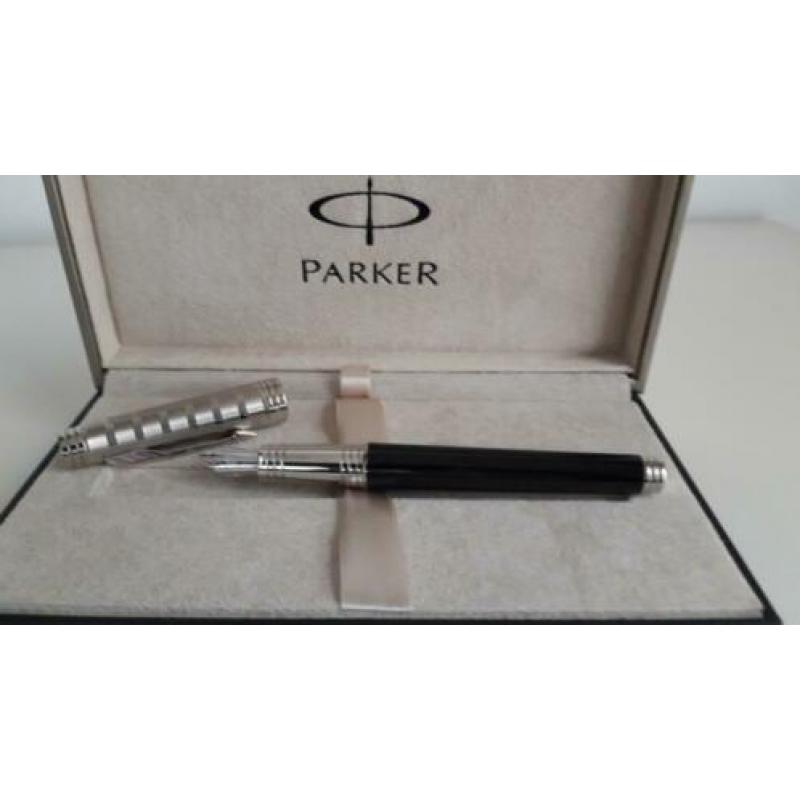 Parker Premier Custom Tartan vulpen 18k