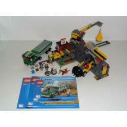 Lego 4204 The Mine met boekjes Als nieuw