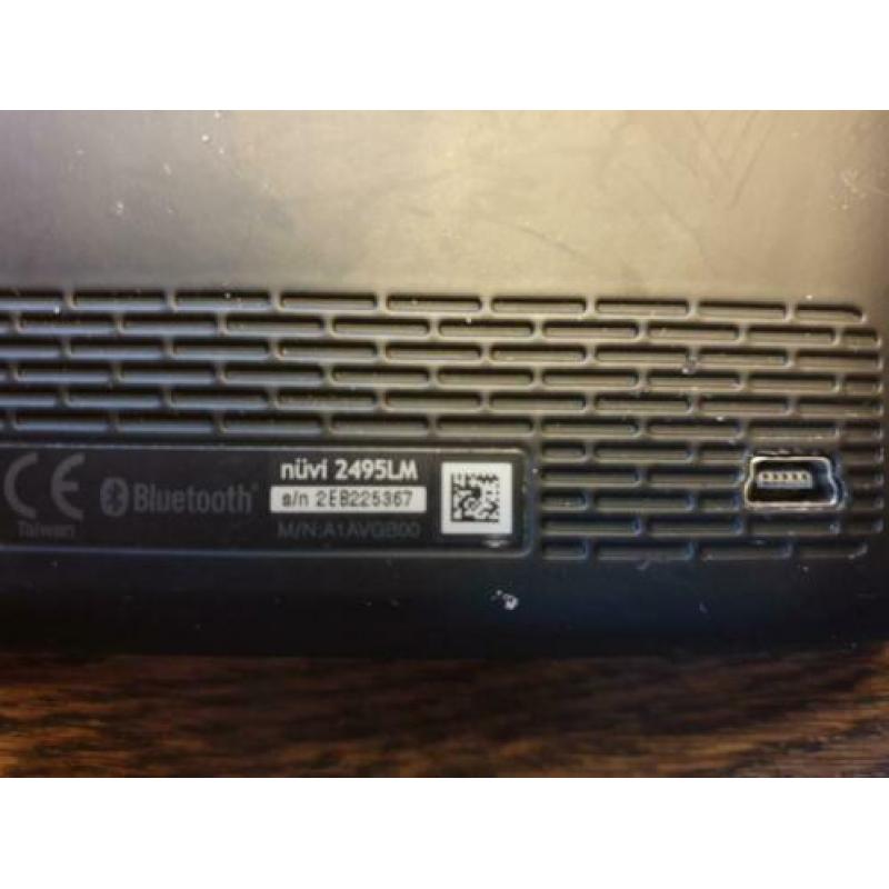 garmin nuvi 2495LM (life time updates)