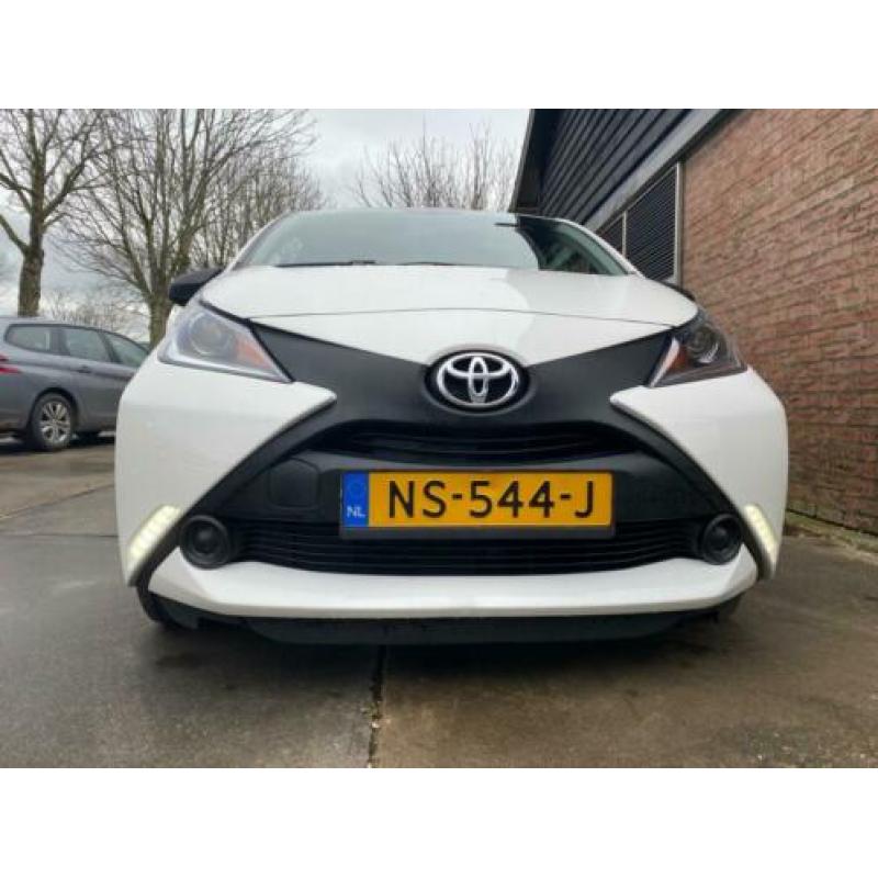 Toyota Aygo 1.0 VVT-i x-now 5 drs Airco