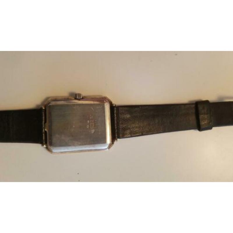 Zilveren golana horloge