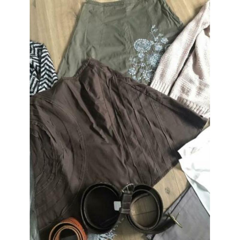 Dames kleding maat 38 rokken vesten broek riemen