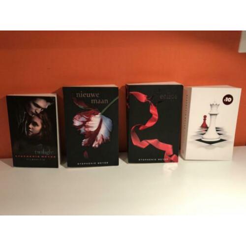 Twilight serie, new moon, eclipse, Stephanie Meyer