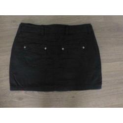 (NIEUW) Super leuk zwart ESPRIT EDC rokje maat 34/36