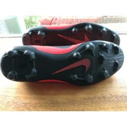 Nike voetbalschoen met sokjes