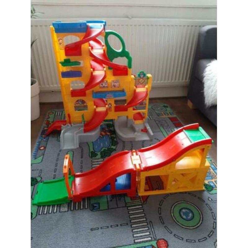 Fisher Price garage met uitbreiding