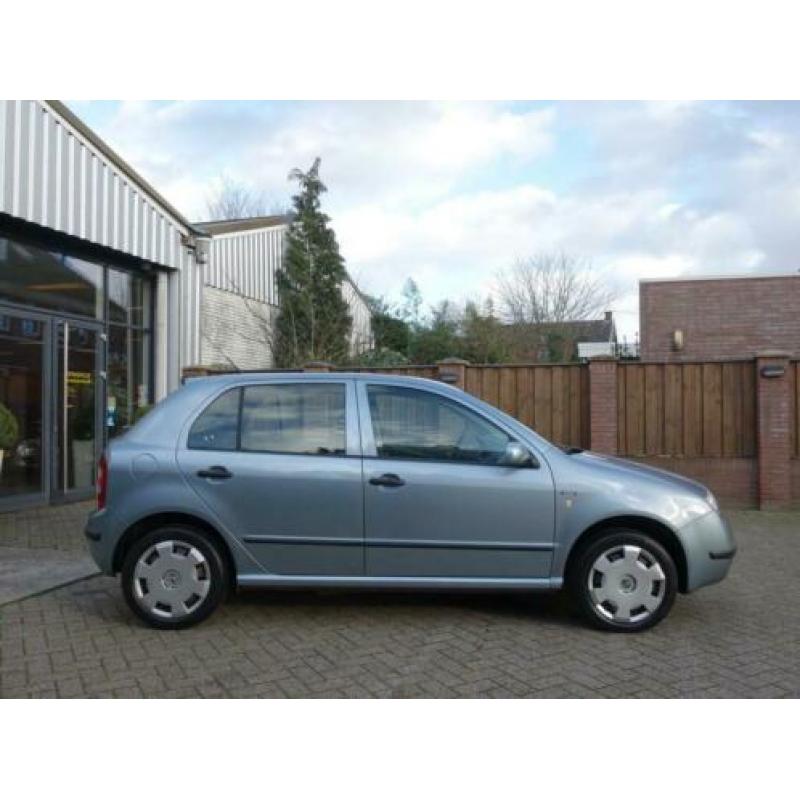 Skoda Fabia 1.4-16V Creation 75 pk 5 deurs Airco 181 dkm Nap