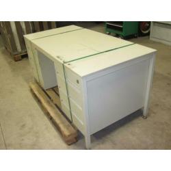 bureau met 2 ladeblokken